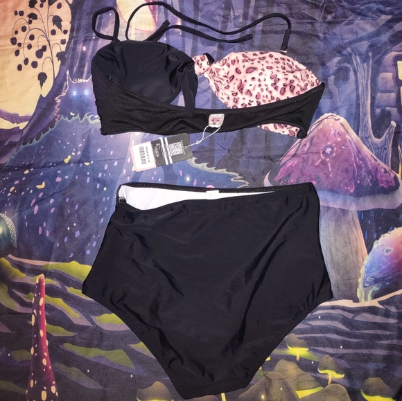 Split Cheetah Bikini - Picture 5 of 15